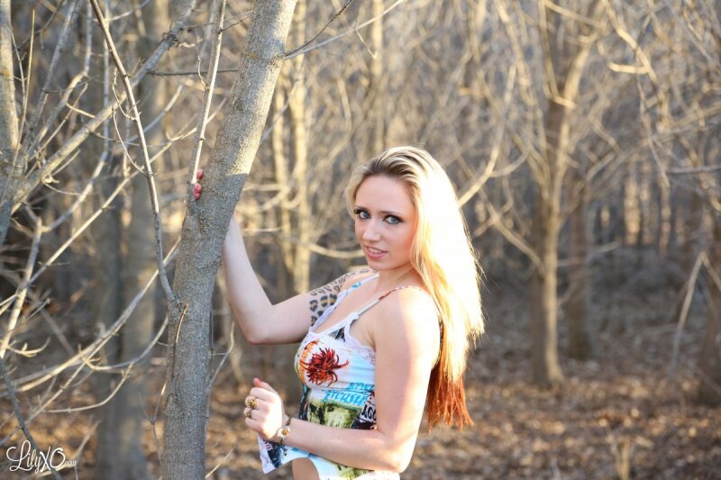 Lily XO Deep In the woods picture