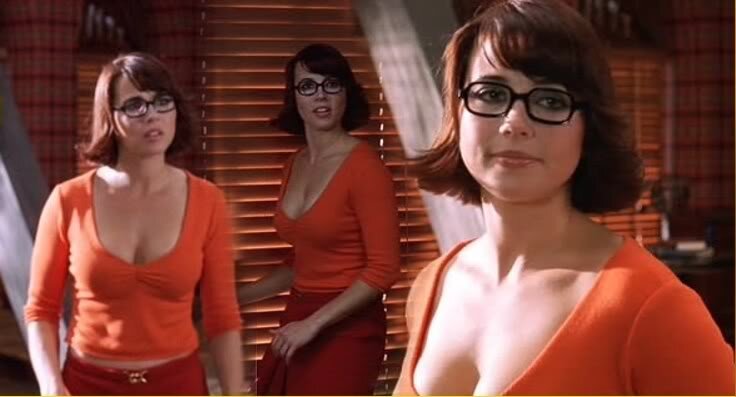 Linda Cardellini as Velma picture