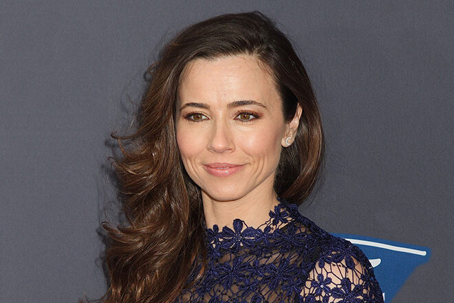 Linda Cardellini picture