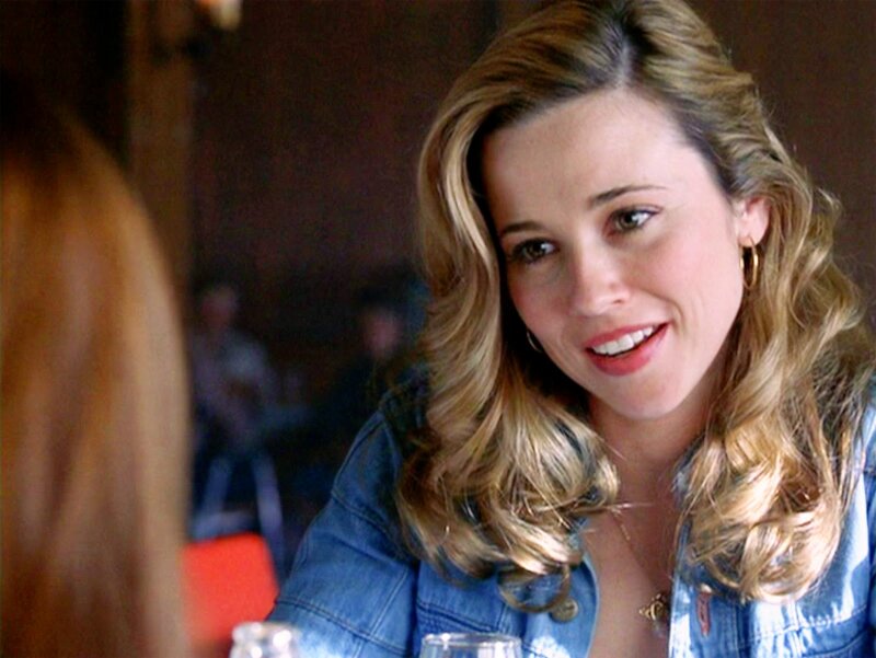 Linda Cardellini -6/75 -5'3''- 32-23-33''- 32B-Bra - 114lbs - 7-Shoe, Sweetheart Cunnilingus! - Yum! Yum! picture