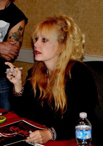 Linnea Quigley -5/58 -5'2''- 34-23-34''- 34C-Bra -98lbs -5-Shoe, Recent Pic, Petite Scream Queen - Cunnilingus! -Yum! Yum! picture