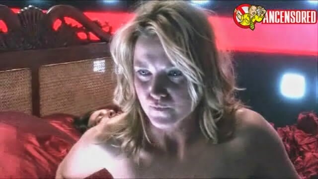 Lucy Lawless Nude - Battlestar Galactica picture