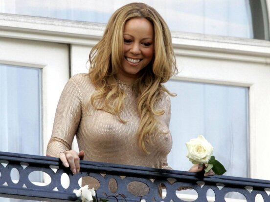 Mariah Carey, them Pokies is singin' picture