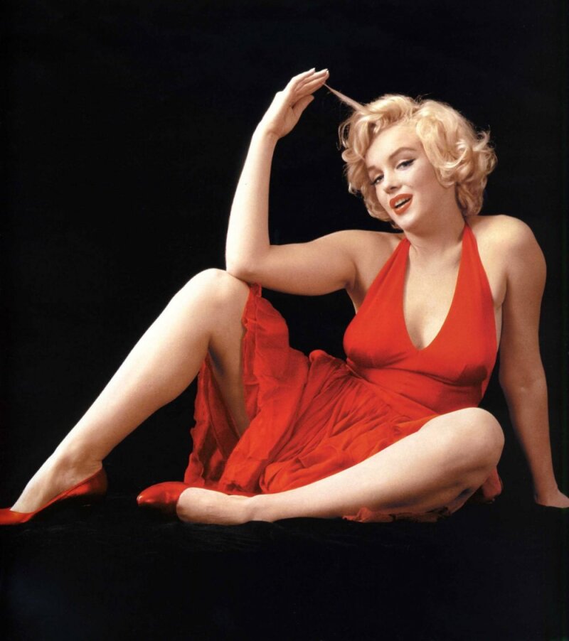PICTURE - marilyn monroe in red dress picture