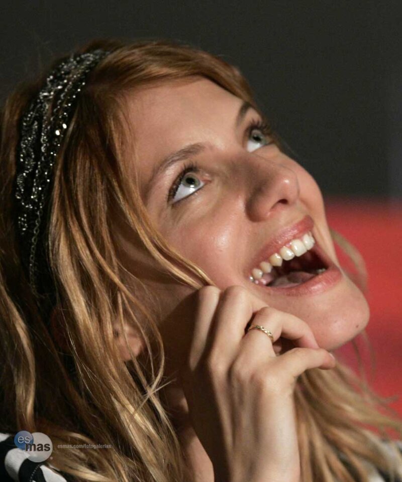 Melanie Laurent picture