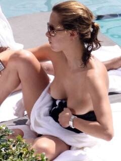 Melissa Theuriau topless on a beach picture