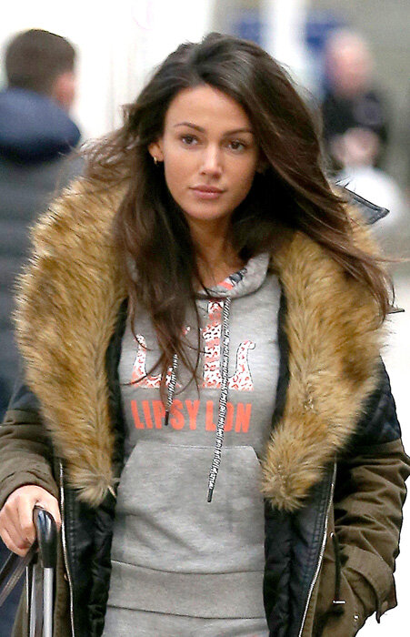 Michelle Keegan -6/87 -5'4''- 37-23-35''-32DD-Bra - 120lbs - 8-Shoe, Hot British Cunnilingus! -Yum! Yum! picture