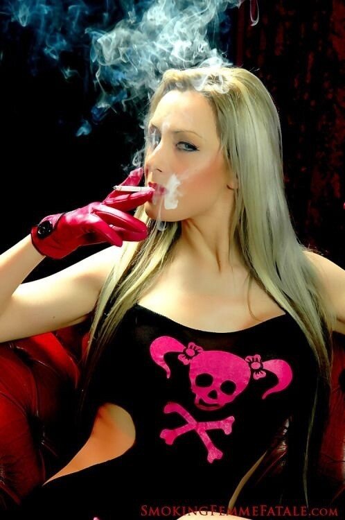 Michelle Monroe smoking picture