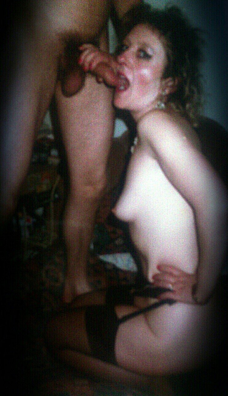 Janet as Judy ready to fuck by Lee in his garage room ,real sex with toyboy half my age :-) mum and son :-* picture