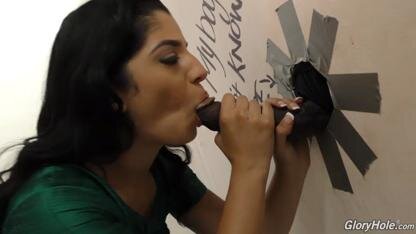 Nadia Ali Sucking a Black Dickhead*GH* picture