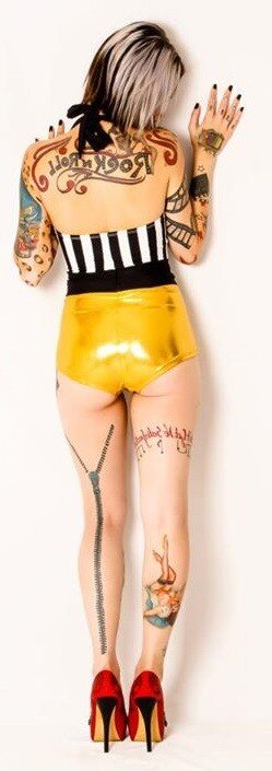 Celine Oikawa has goth yellow latex butt picture
