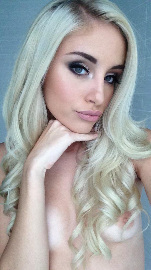 Naomi Woods picture