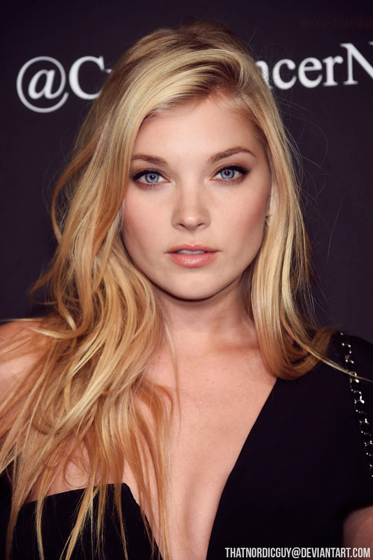Amazingly hot Natalie Dormer and Elsa Host combo. picture