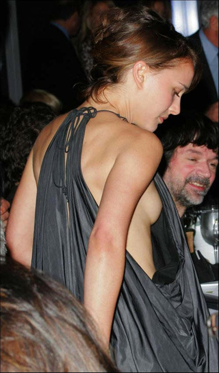 Natalie Portman sideboob picture