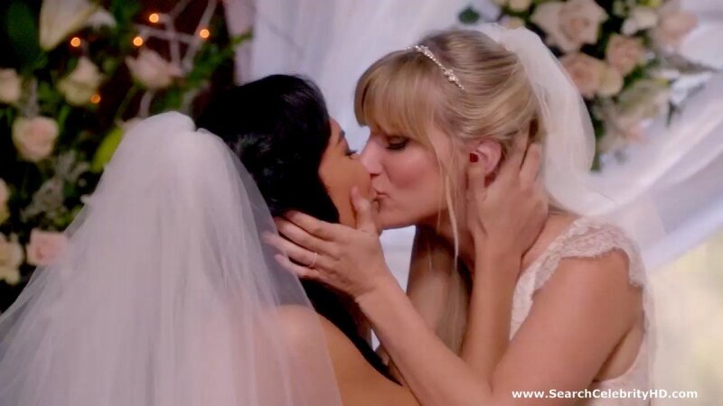 Heather Morris & Naya Rivera - Glee - S06E08 picture