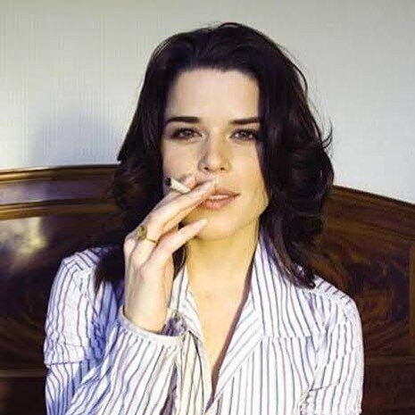 Neve Campbell smoking picture