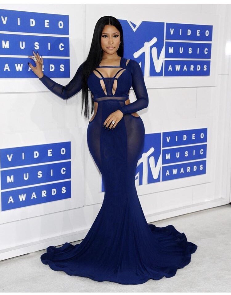 Nicki Minaj - Beautiful Blue Dress picture