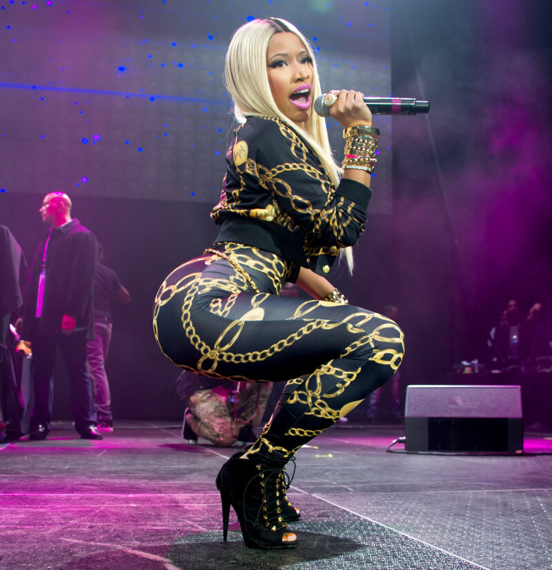 Nicki Minaj - Curvy Ass for Curvy Legging picture