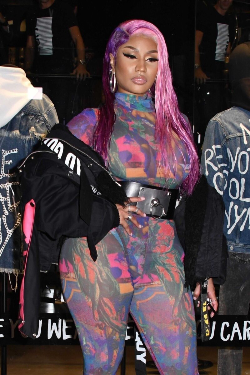 Nicki Minaj - Transparent Rainbow picture