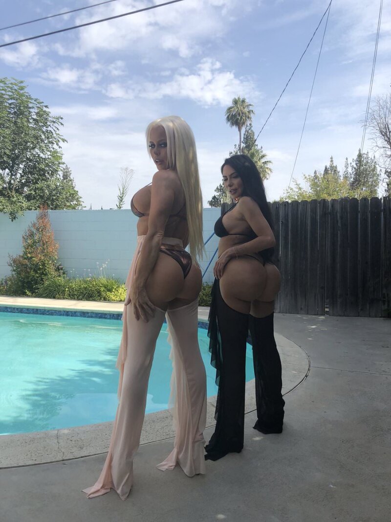 Nikki Delano and Lela Star picture