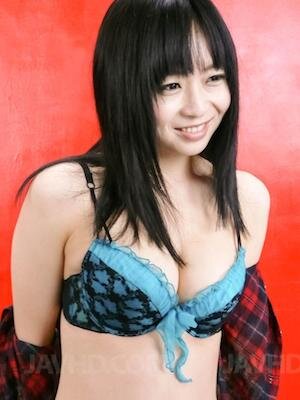 Nozomi Hazuki Enjoying herself picture