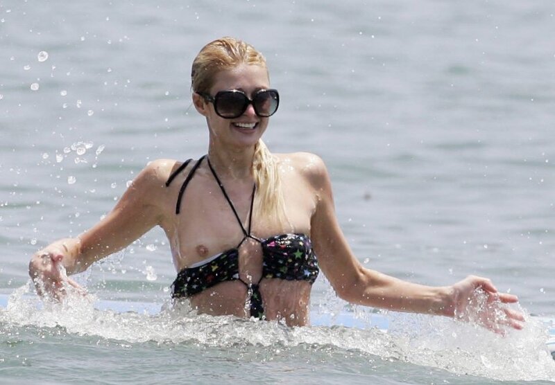 Paris Hilton small tits picture