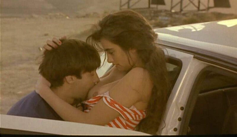 Penelope Cruz Boobs in a Scene from ‘Jamon Jamon’ picture