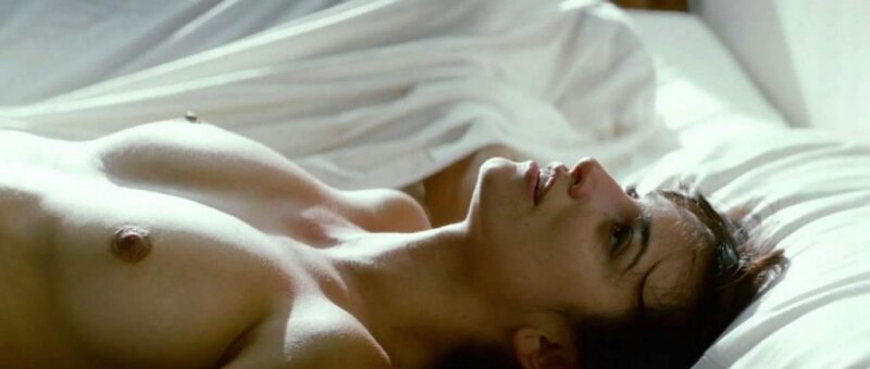 Penelope Cruz Topless Scene from ‘Broken Embraces’ picture