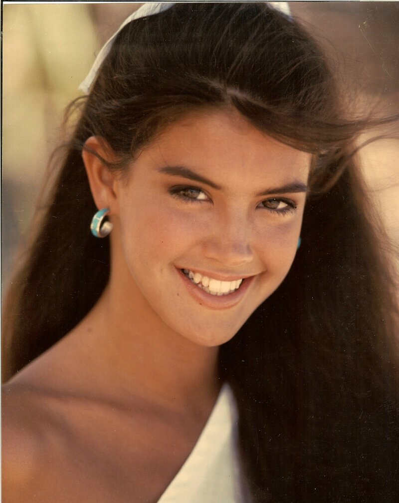 Phoebe Cates picture