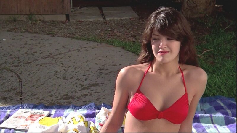 sexy and cute phoebe cates! picture