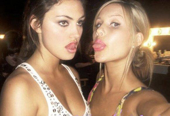 claire holt and phoebe tonkin picture