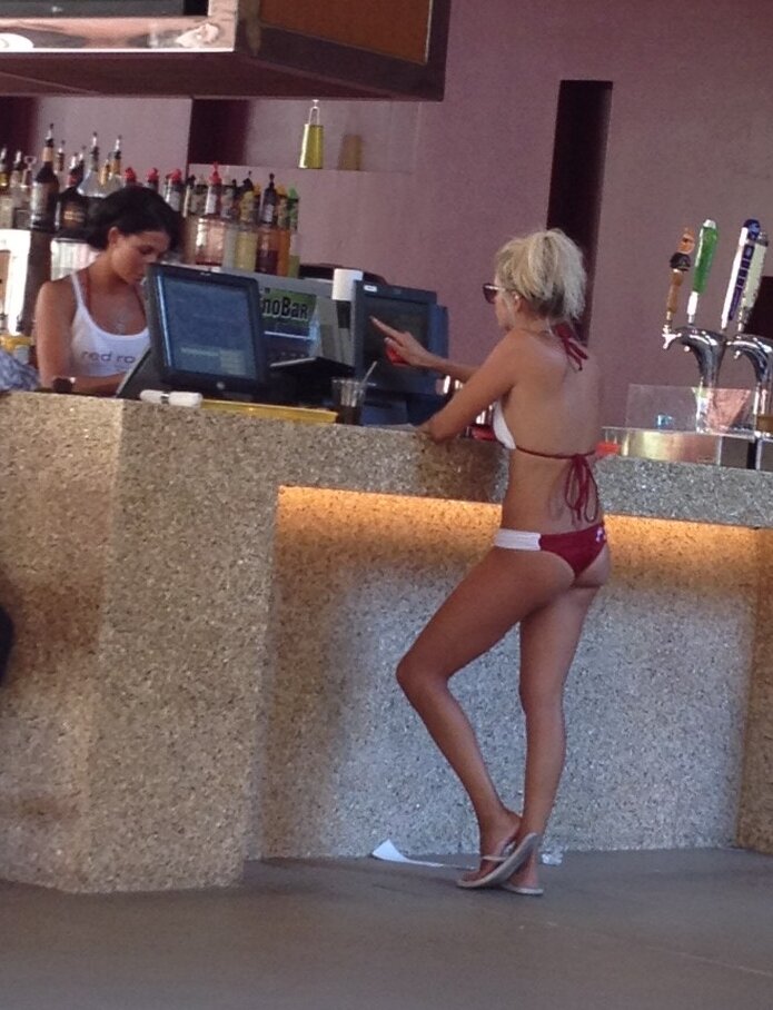 Red Rock Hotel just got a new reservation! Dayum! Mix in some black jack, craps, alcohol and her …. a weekend to remember! picture