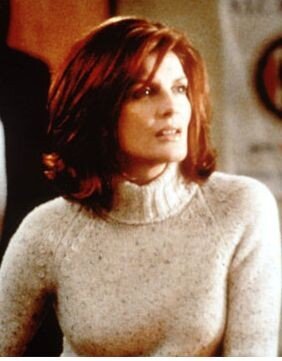 Rene Russo as Catherine Banning in The Thomas Crown Affair picture