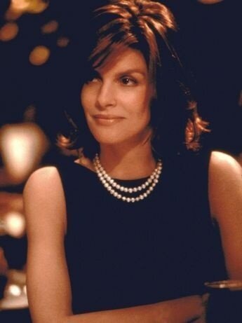Rene Russo as Catherine Banning in The Thomas Crown Affair picture