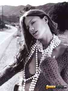 Rhona Mitra outside picture