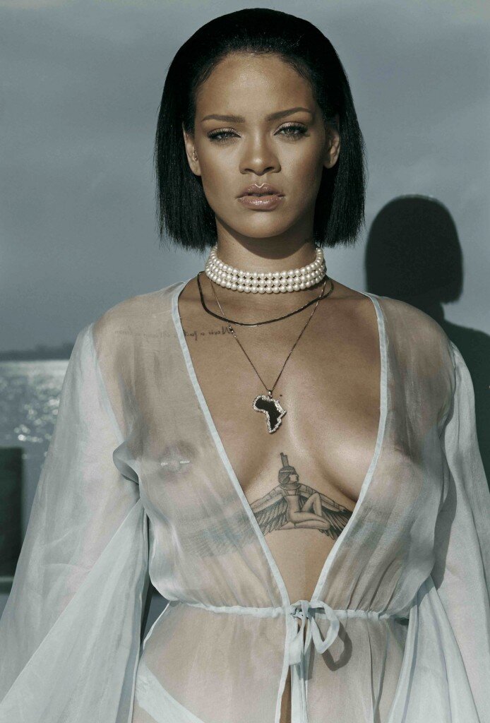 Rihanna's Nice Tits picture