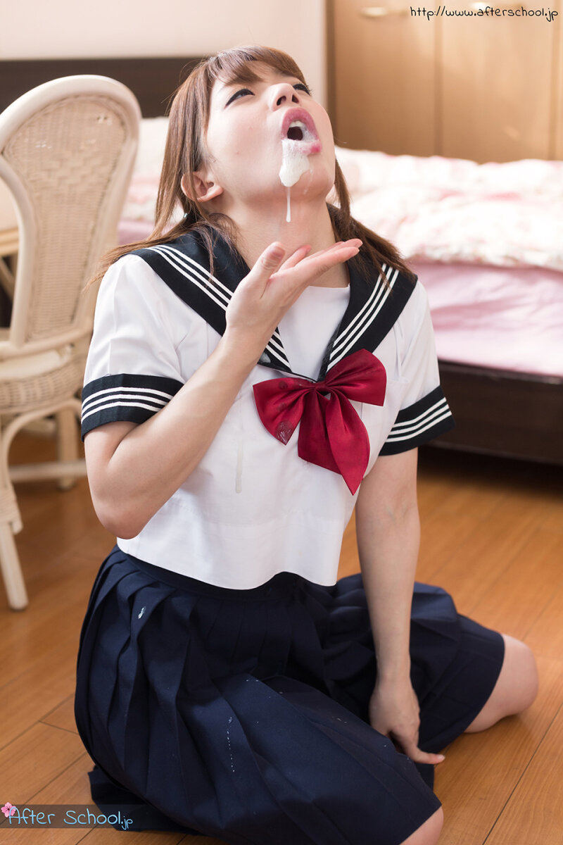 Rika Mari 麻里梨夏 picture