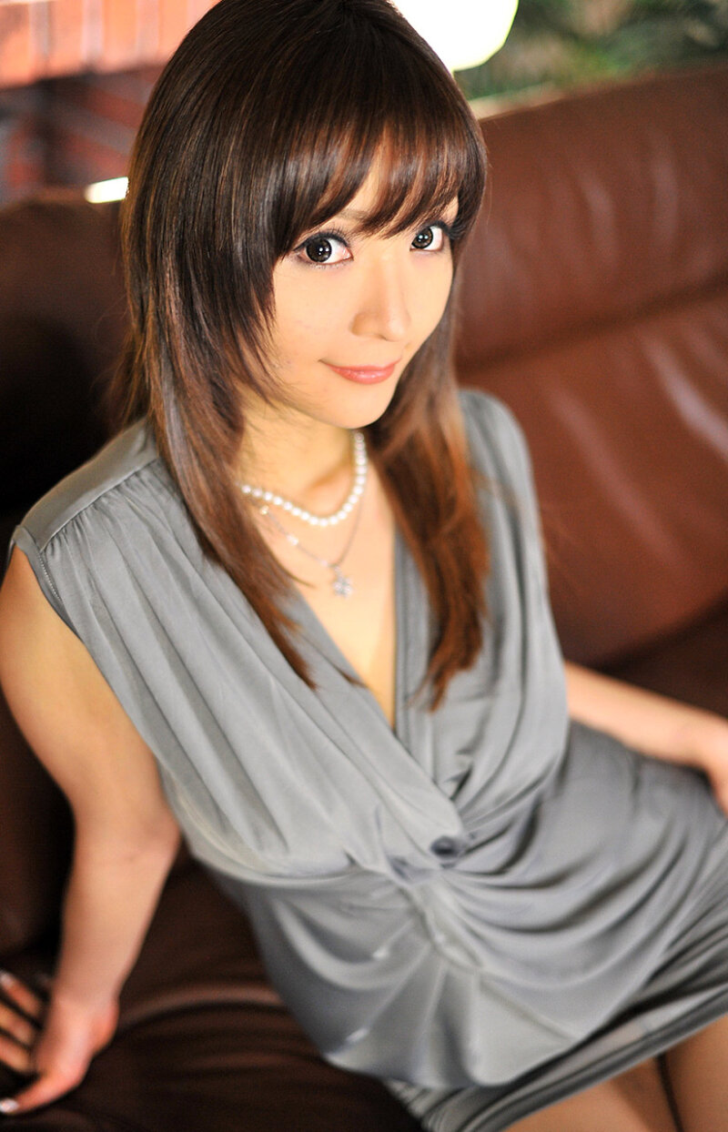 Riona Suzune picture