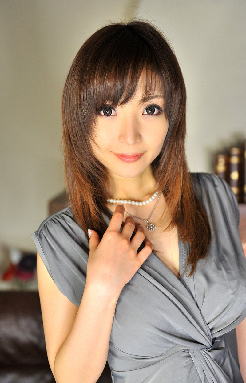 Riona Suzune picture