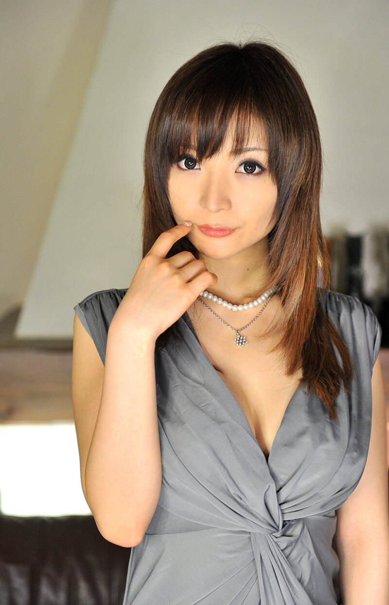 Riona Suzune picture