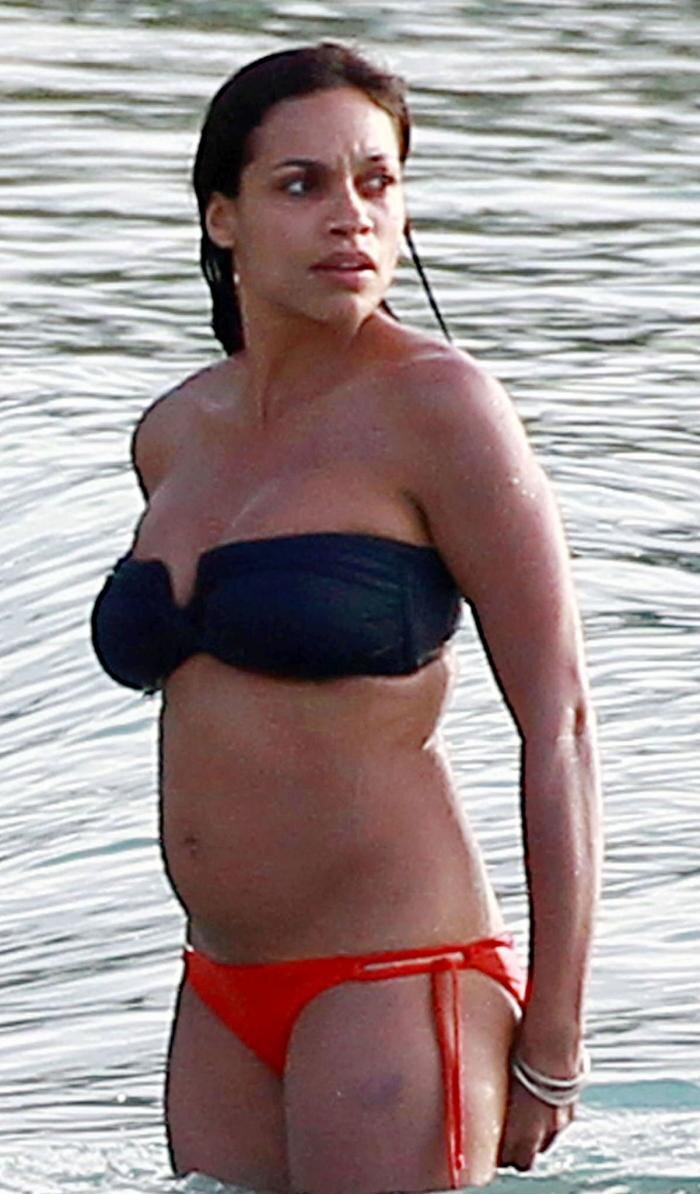 Rosario Dawson Wear Bikini Wallpapers picture
