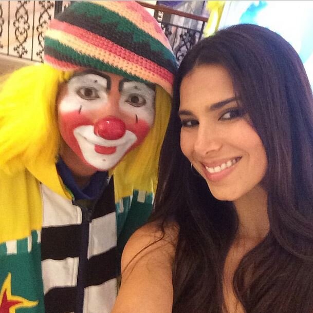 roselyn sanchez clown selfie picture