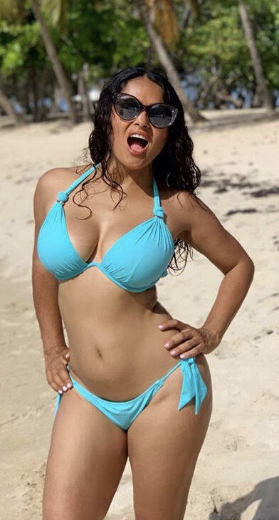 Salma Hayek the 53 year old milf slut picture