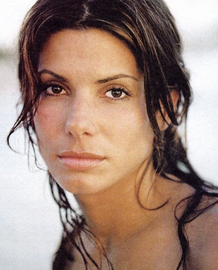 Beach day with Sandra Bullock picture