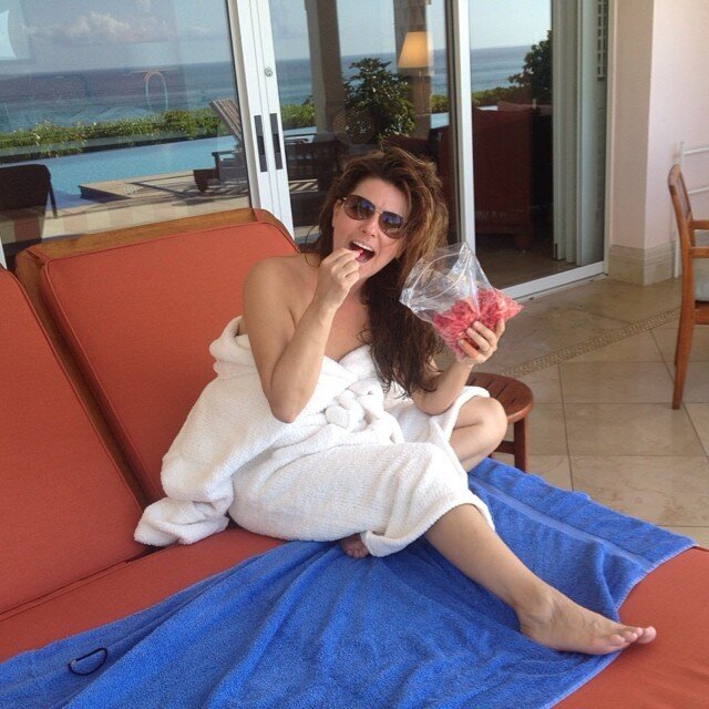 Shania Twain's feet picture