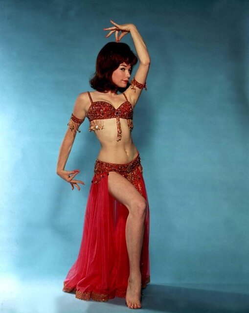 Shirley Maclaine picture