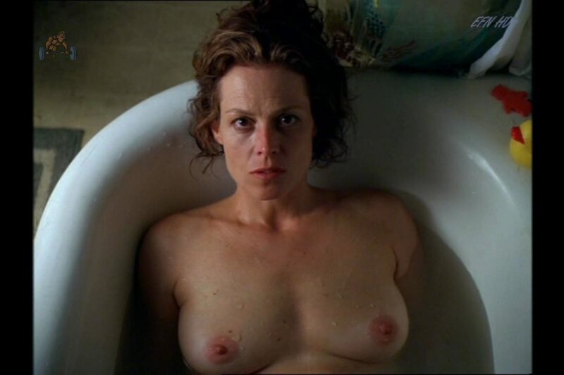 Sigourney Weaver Topless picture