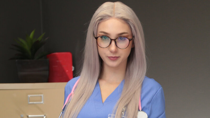 skylar vox hot nurse picture