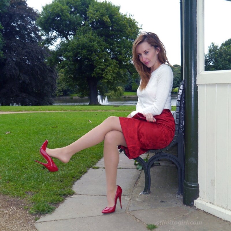 Stunning Sophia Smith is elegant in red high heels picture