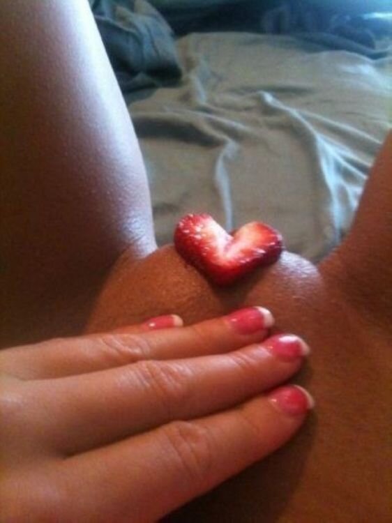 Strawberry heart picture